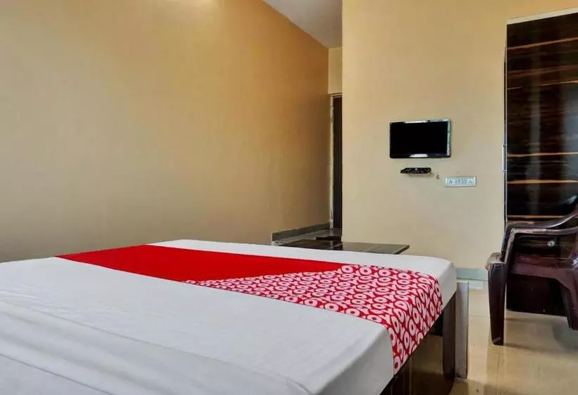 ホテル Oyo Flagship Savanna Garden Lodge