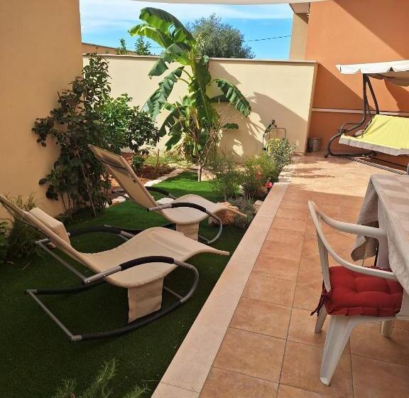 Bed and Breakfast Domus 0143