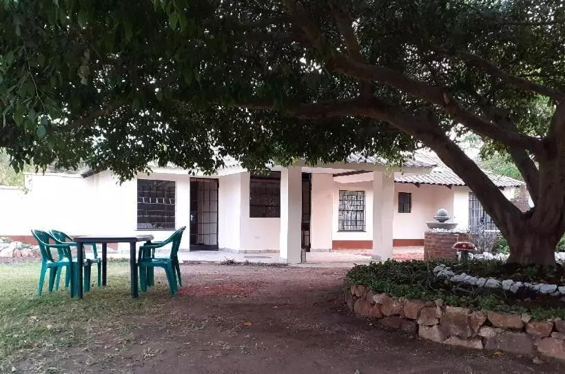 تختخواب و صبحانه Sonke Ball House