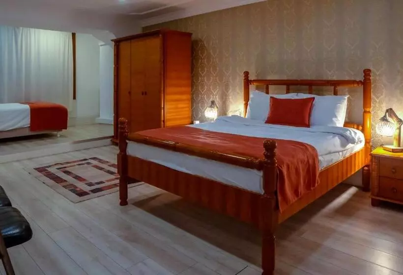 هتل Black Lotus İzmir