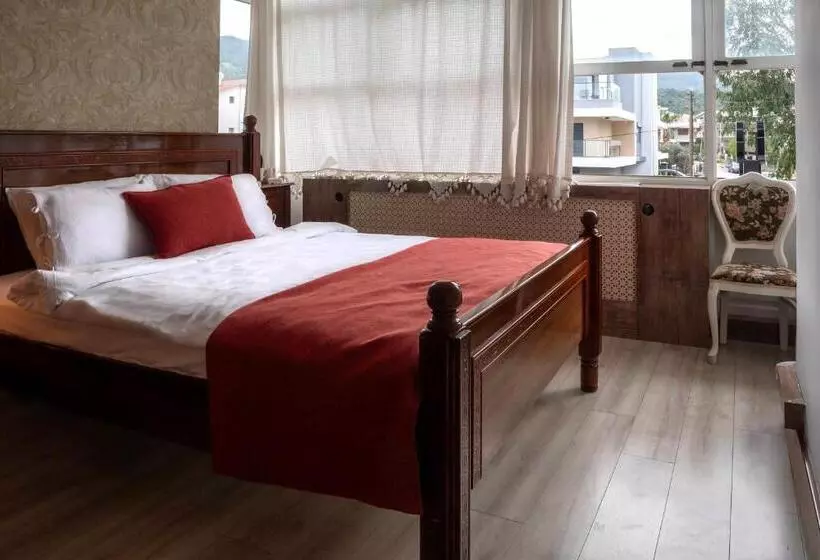 هتل Black Lotus İzmir