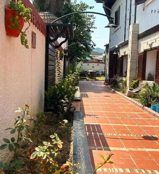 هتل Black Lotus İzmir