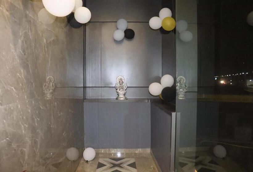 Отель The Grand Maruti