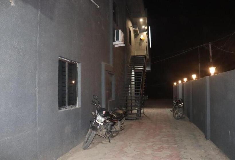 Отель The Grand Maruti