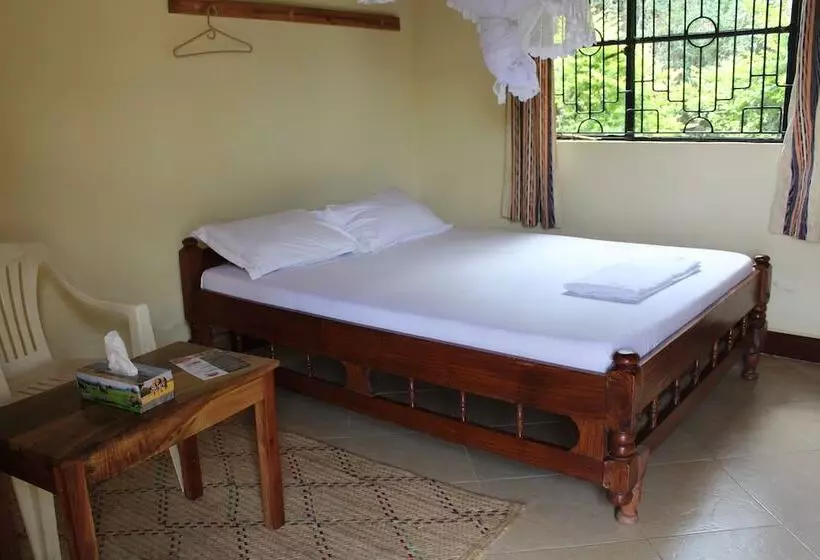 Hotelli Meserani Oasis Lodge & Campsite