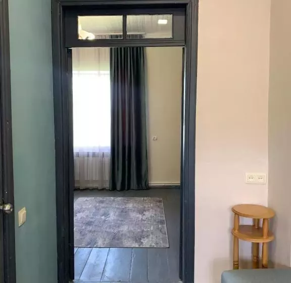 Majatalo Dendrobak Guesthouse