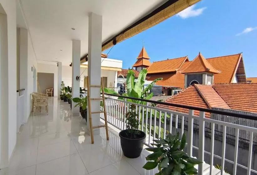 پانسیون Kubu Ramah Canggu