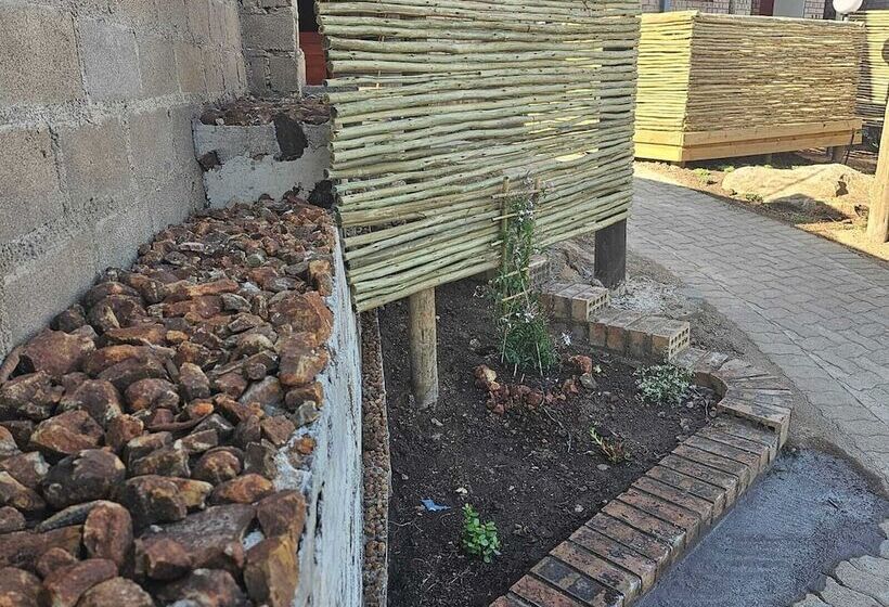 پانسیون Tembo Guest Lodge