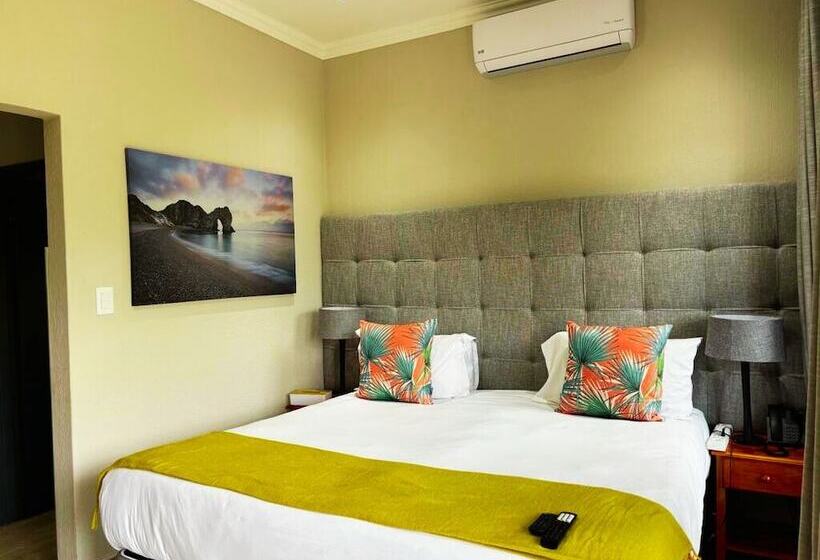 پانسیون Tembo Guest Lodge