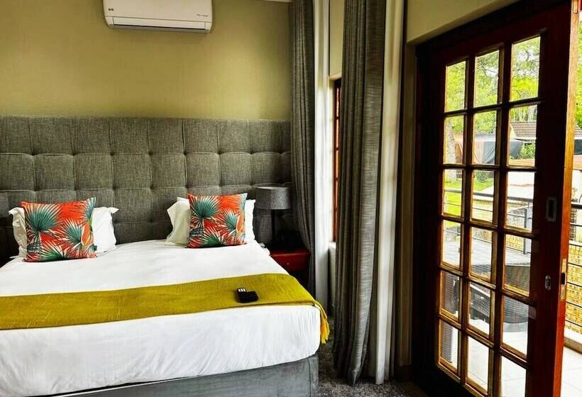 پانسیون Tembo Guest Lodge