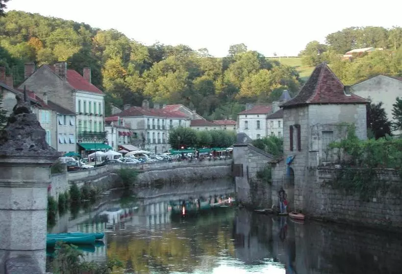 Villa Gites Chambre D Hôtes Avec Piscine Dordogne 2 4 6 8 10 Personnes