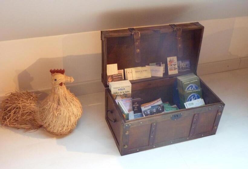 مبيت وإفطار La Charretterie