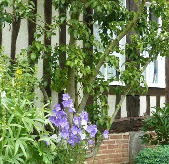 Aamiaismajoitus (B&B) La Charretterie
