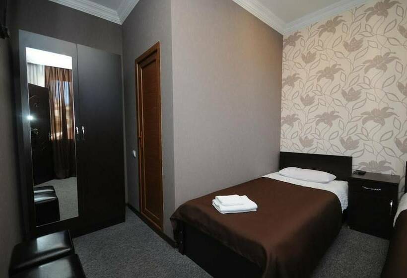 هتل 7 Rooms