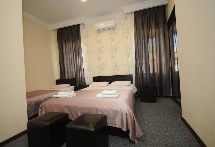 هتل 7 Rooms