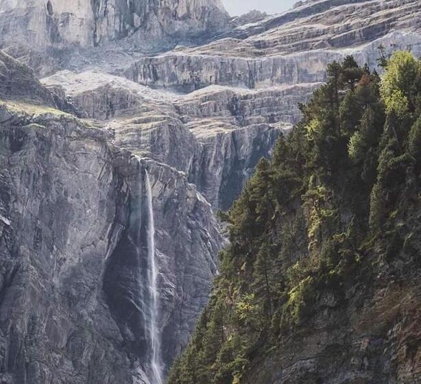 Отель Chambres D'hôtes L'astazou