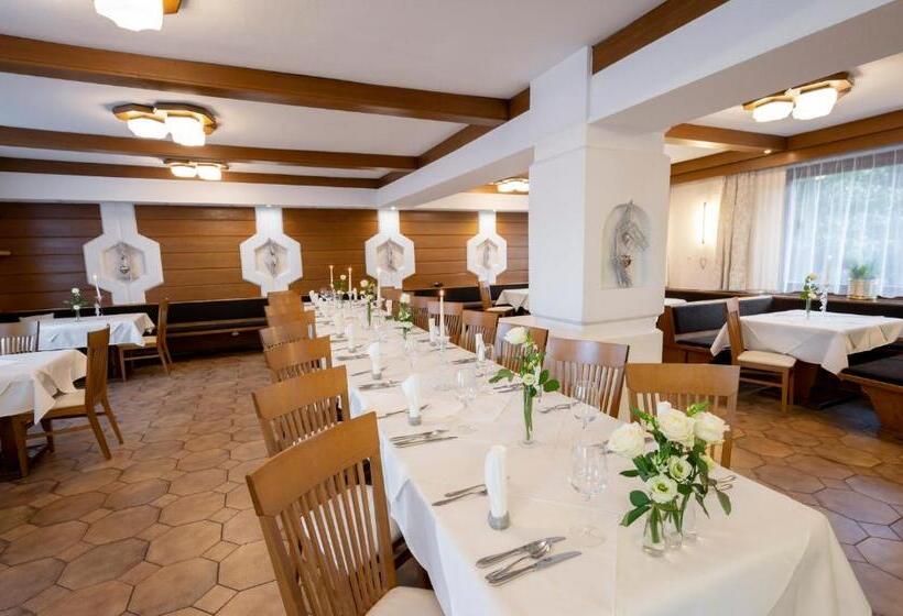 Отель Gasthof Feichter