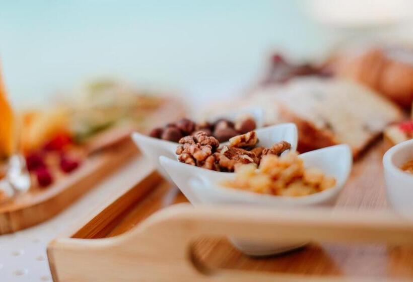 فندق Klajdi Resort & Spa