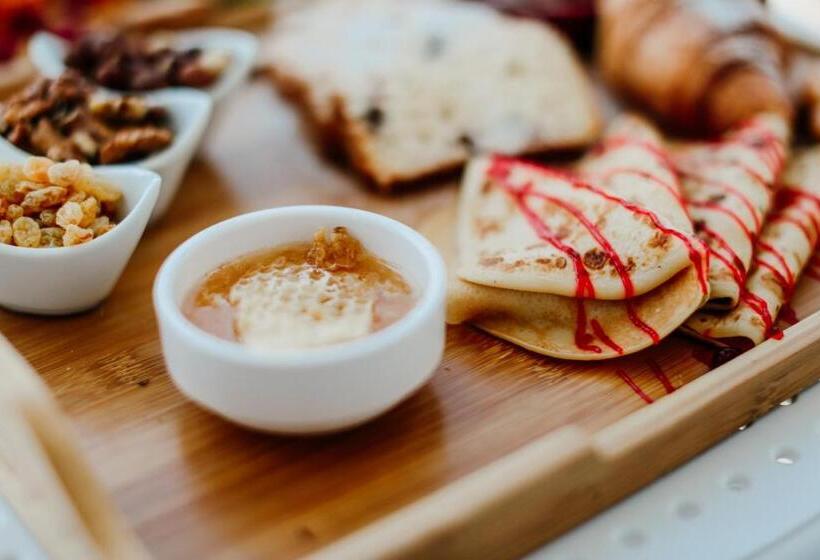 فندق Klajdi Resort & Spa