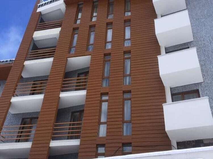 Orbi Palace Hotel & Suites