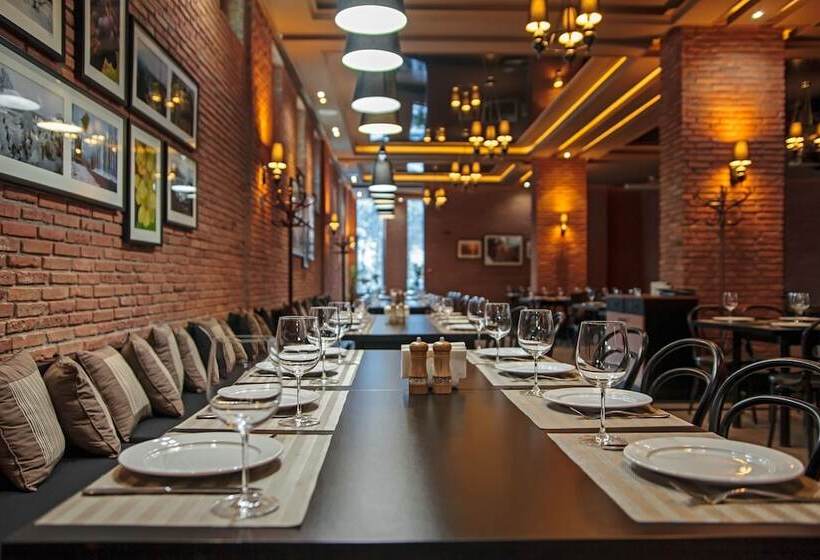 Orbi Palace Hotel & Suites