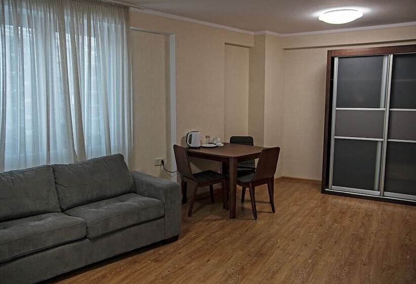 Orbi Palace Hotel & Suites