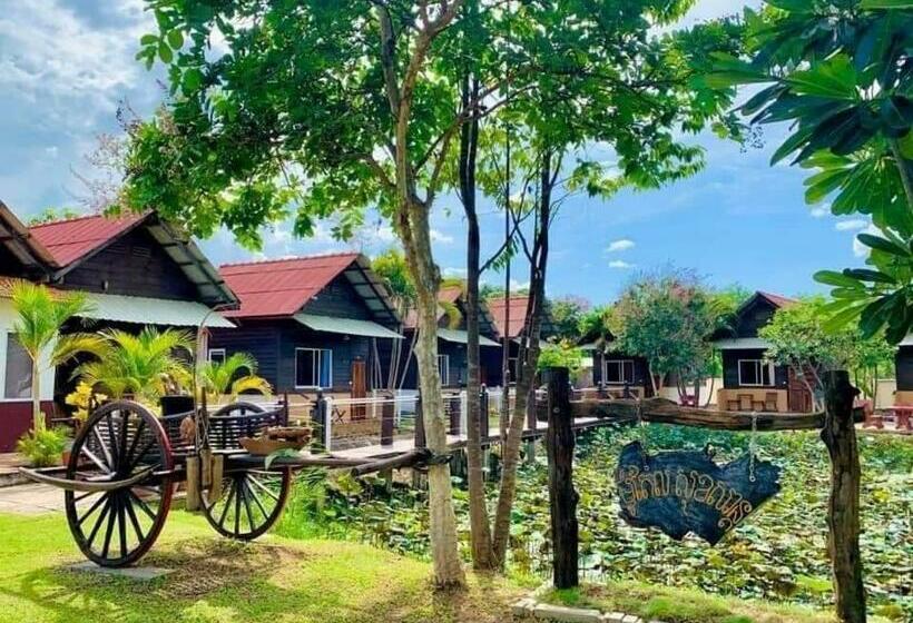 הוסטל Soksan Motel