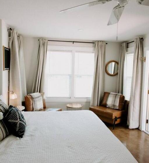 Hotelli Downtown Studio 3 At Beer Ranch Project Inn