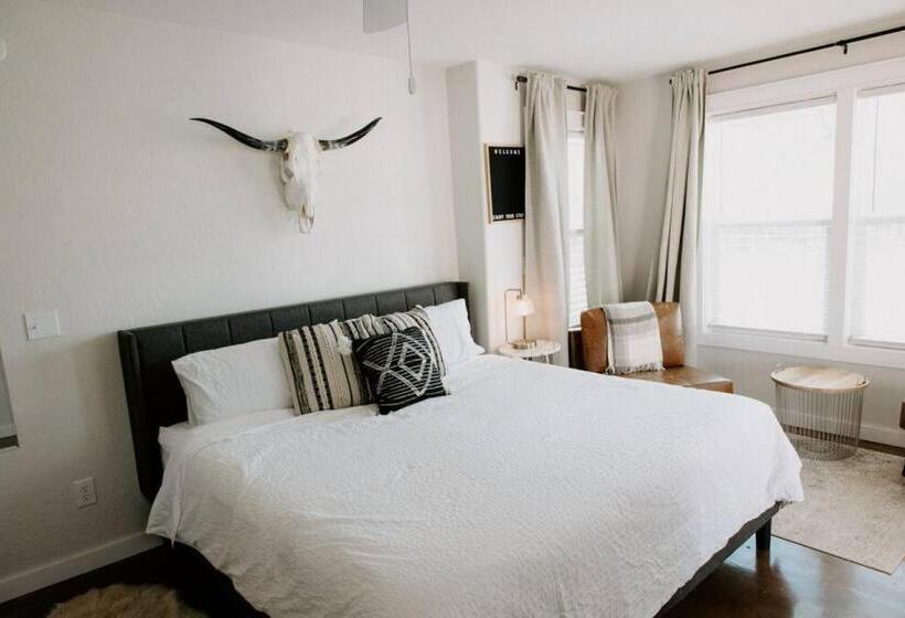 Hotelli Downtown Studio 3 At Beer Ranch Project Inn