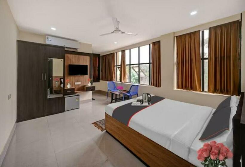 Goroomgo Hotel Moon Light Guest House Bhubaneswar   Perfect Room With Spacious Room