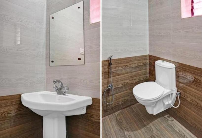 Goroomgo Hotel Moon Light Guest House Bhubaneswar   Perfect Room With Spacious Room