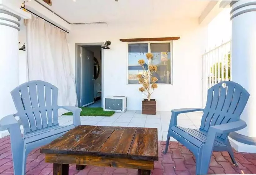 ホテル Habitación Doble Playa Bonita Calle 13 Bar. Wow