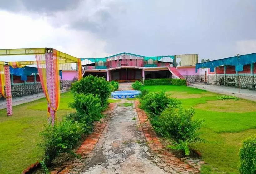Hotelli Spot On Singh Garden