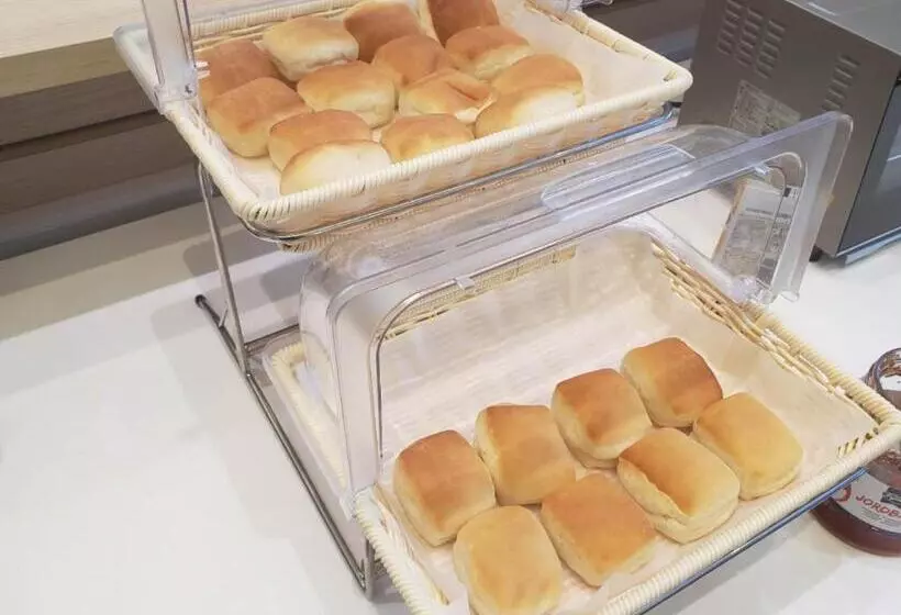 Kansai International Airport Hotel 11