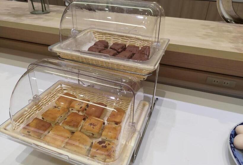 Kansai International Airport Hotel 11