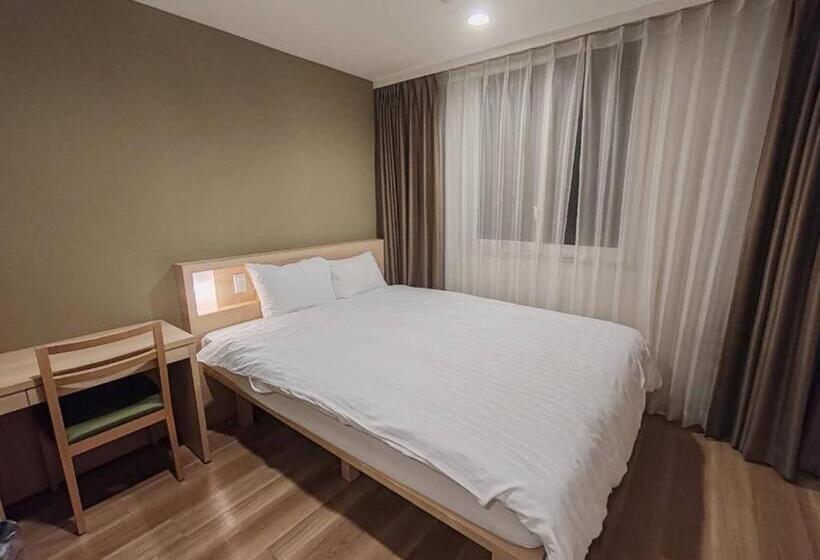 Kansai International Airport Hotel 11