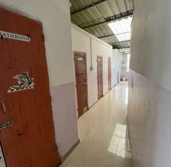 הוסטל Ph Parkk Colive