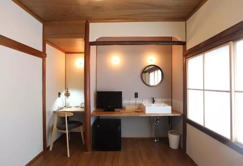 Aamiaismajoitus (B&B) お宿 Tsuruya