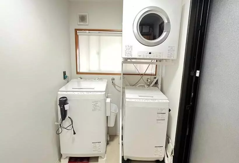 Aamiaismajoitus (B&B) お宿 Tsuruya