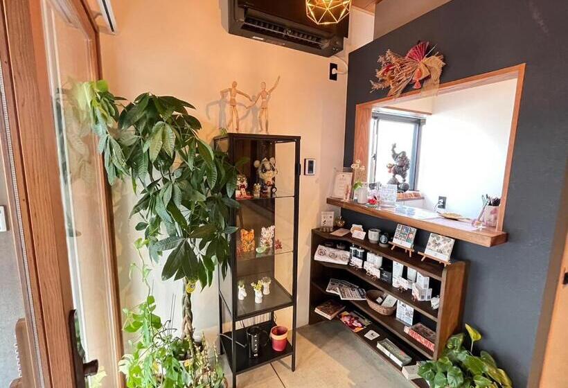 Bed and Breakfast お宿 Tsuruya