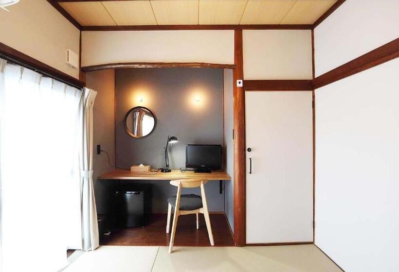 Bed and Breakfast お宿 Tsuruya