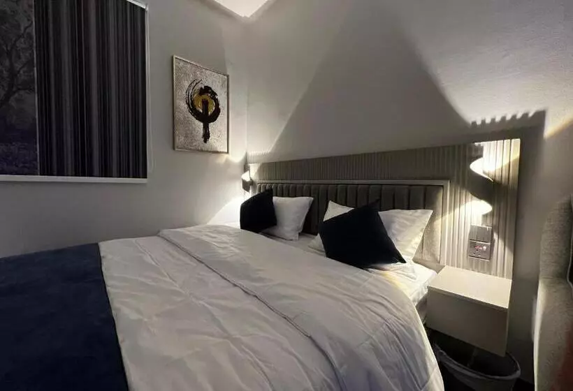 Condo Studio Self Checkin