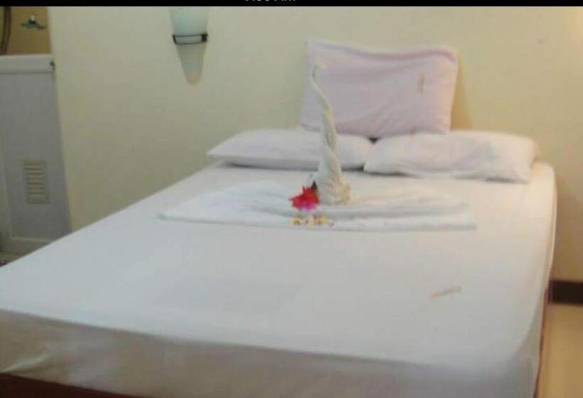 Vandrarhem Aj Travellers Inn Main