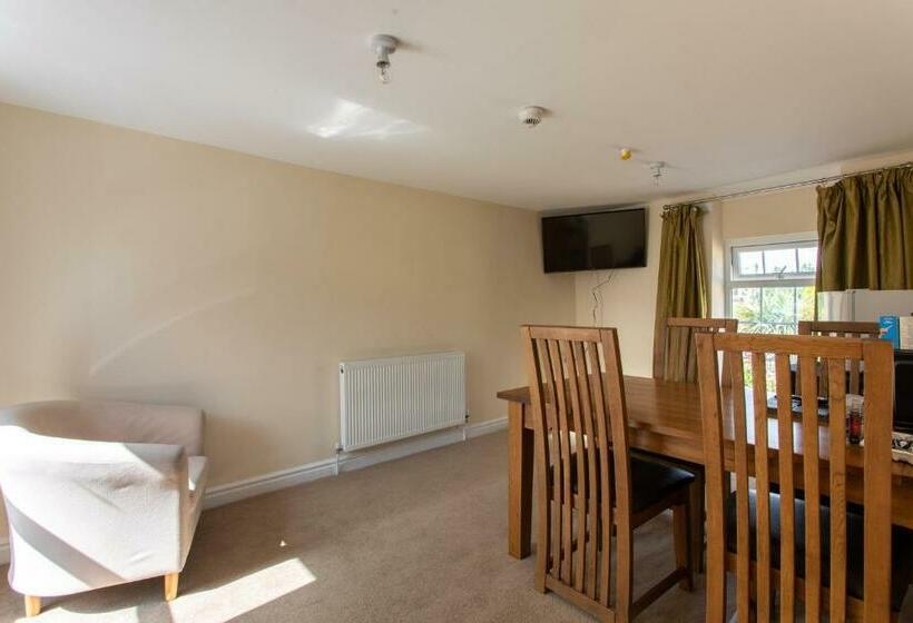 הוסטל Bikehaus@the Colliers Arms