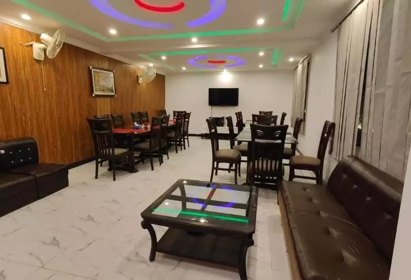هتل Graceland Skardu