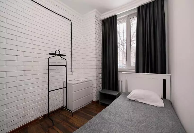 هاستل Hello Inn Budget