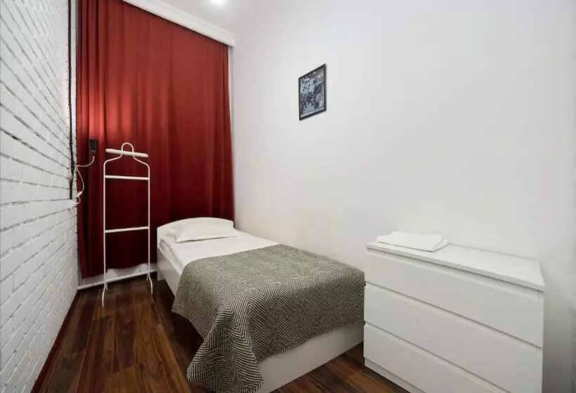 هاستل Hello Inn Budget