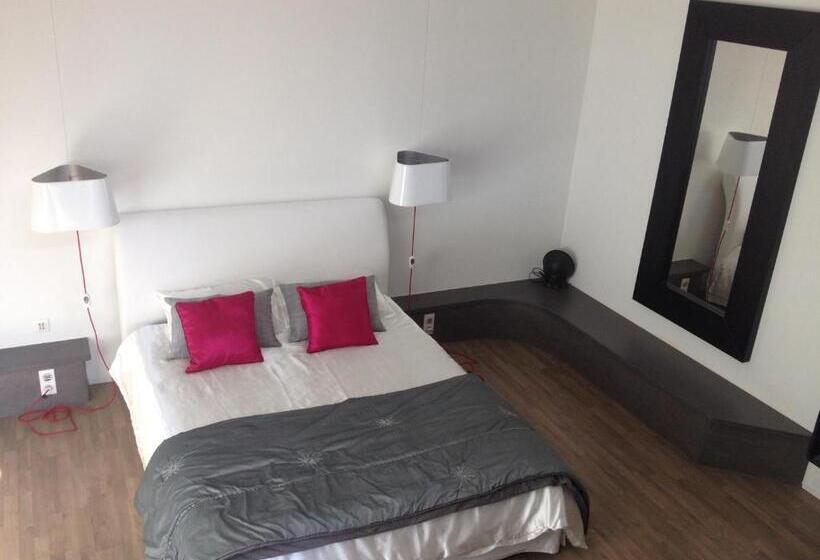 مبيت وإفطار Chambres D'hotes Deluxe Jacuzzi Mas De L'etoile