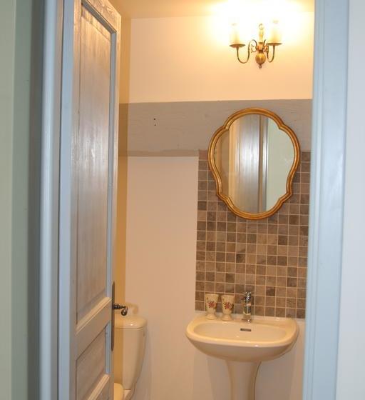 مبيت وإفطار Domaine Des Douves