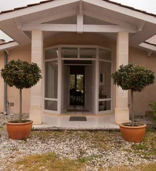 تختخواب و صبحانه Les Chambres D'hôtes De Château Vieux Robin